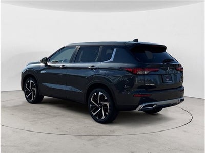 2025 Mitsubishi Outlander Plug-In Hybrid SE Sport Utility 4D