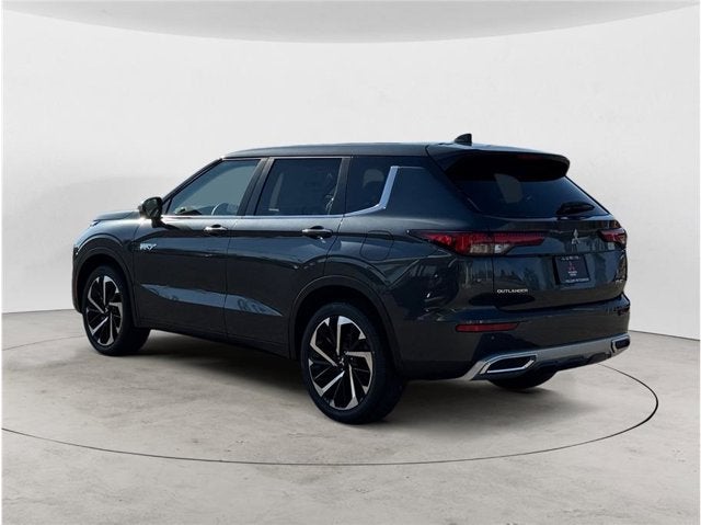 2025 Mitsubishi Outlander Plug-In Hybrid SE Sport Utility 4D