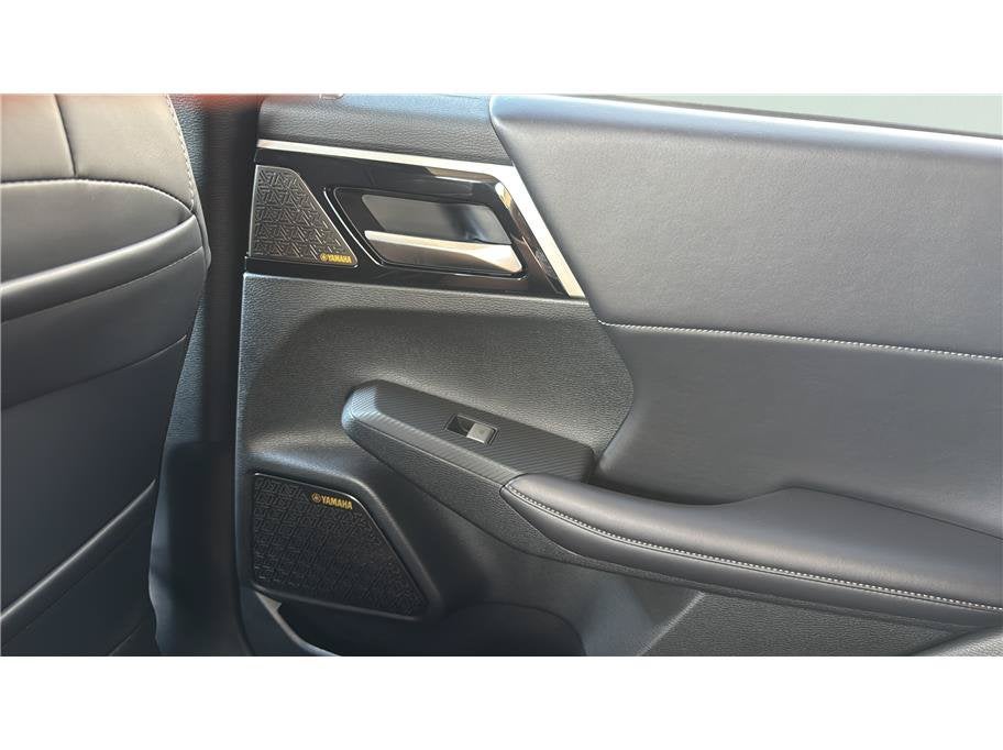 2026 Mitsubishi Outlander Plug-In Hybrid SE