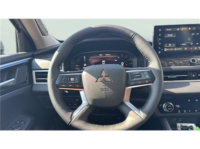 2026 Mitsubishi Outlander Plug-In Hybrid SE