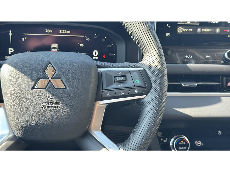 2026 Mitsubishi Outlander Plug-In Hybrid SE