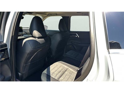 2026 Mitsubishi Outlander Plug-In Hybrid SE