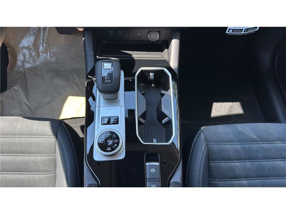 2026 Mitsubishi Outlander Plug-In Hybrid SE