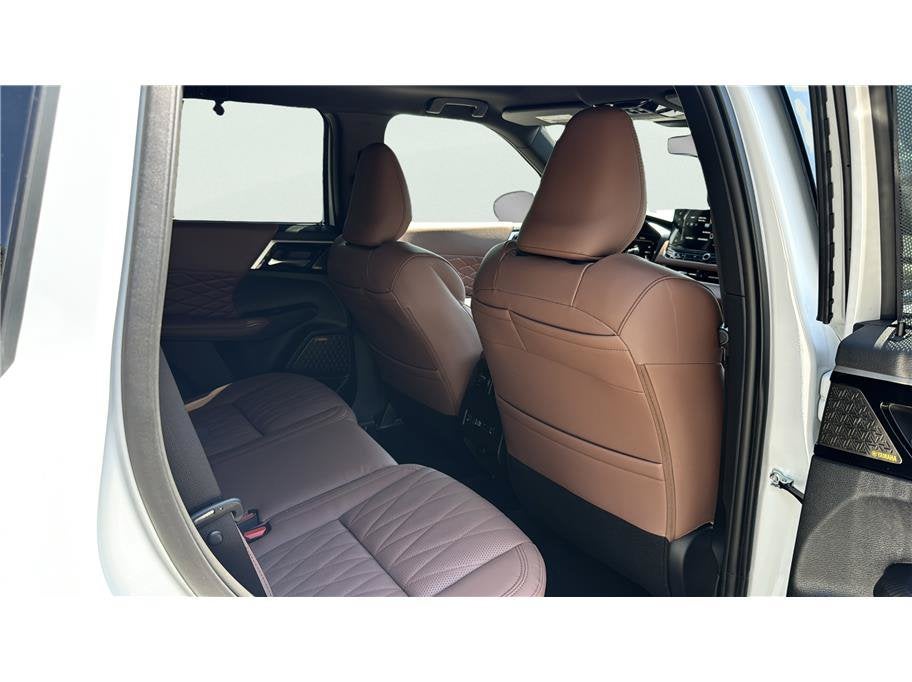 2026 Mitsubishi Outlander Plug-In Hybrid SEL Sport Utility 4D