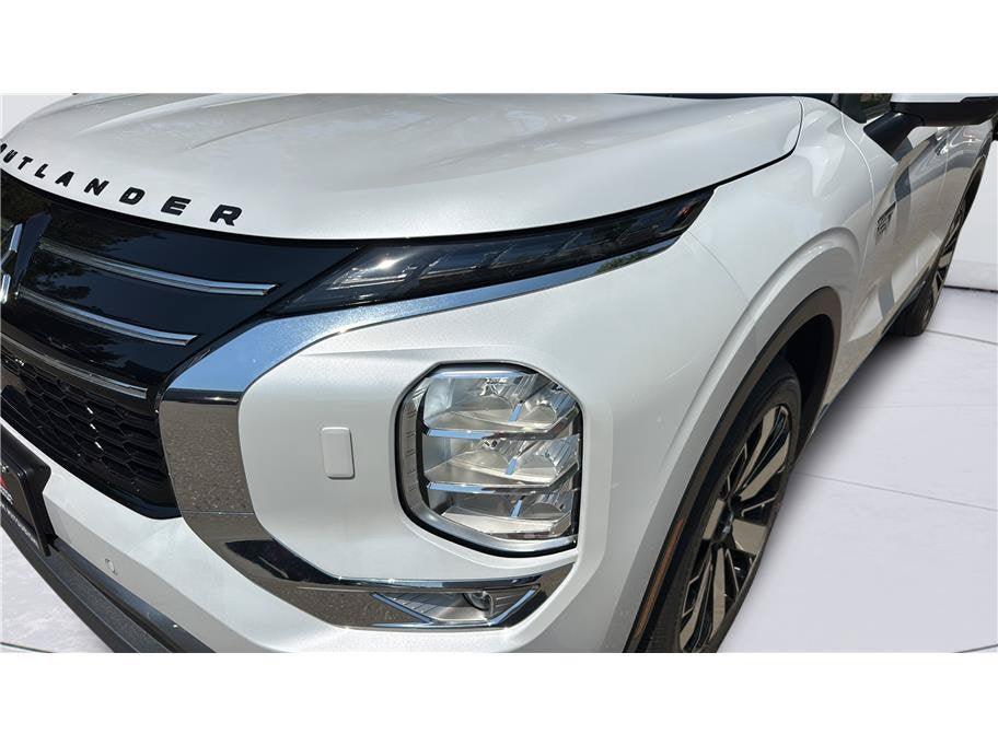 2026 Mitsubishi Outlander Plug-In Hybrid SEL Sport Utility 4D