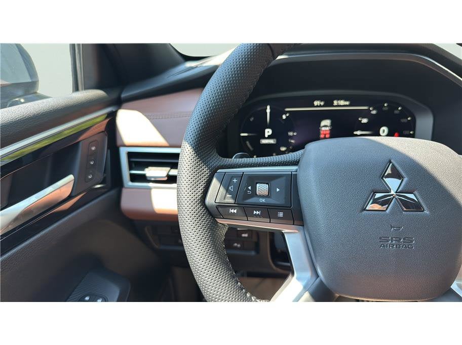 2026 Mitsubishi Outlander Plug-In Hybrid SEL Sport Utility 4D