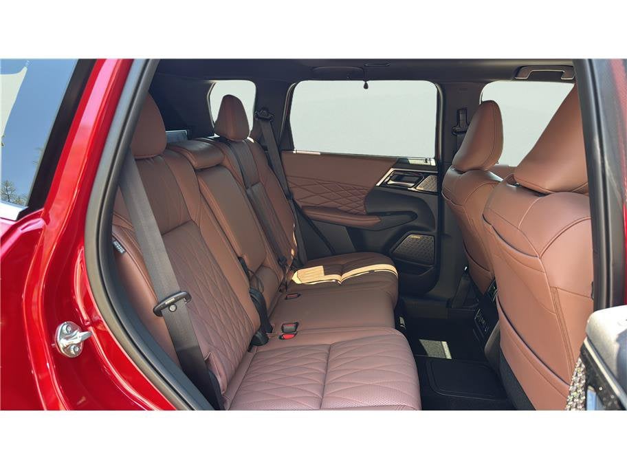 2026 Mitsubishi Outlander Plug-In Hybrid SEL Sport Utility 4D