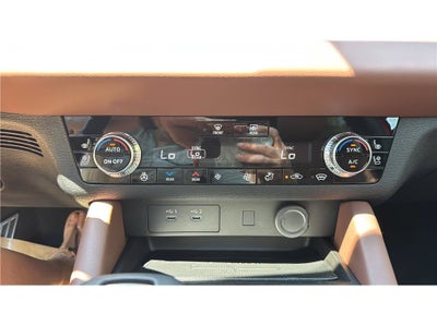 2026 Mitsubishi Outlander Plug-In Hybrid SEL Sport Utility 4D