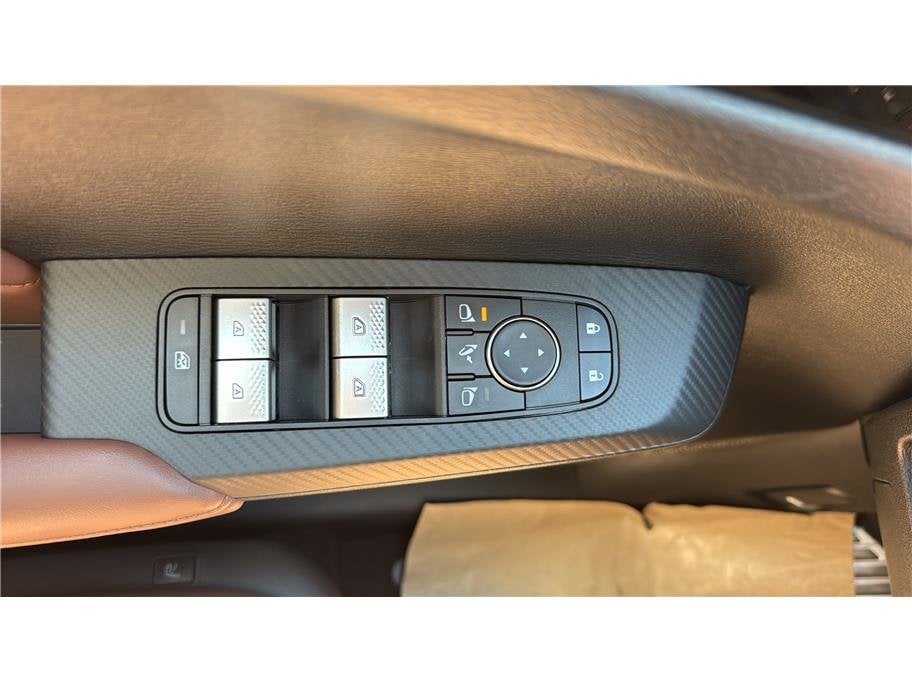 2026 Mitsubishi Outlander Plug-In Hybrid SEL Sport Utility 4D
