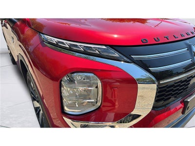 2026 Mitsubishi Outlander Plug-In Hybrid SEL Sport Utility 4D