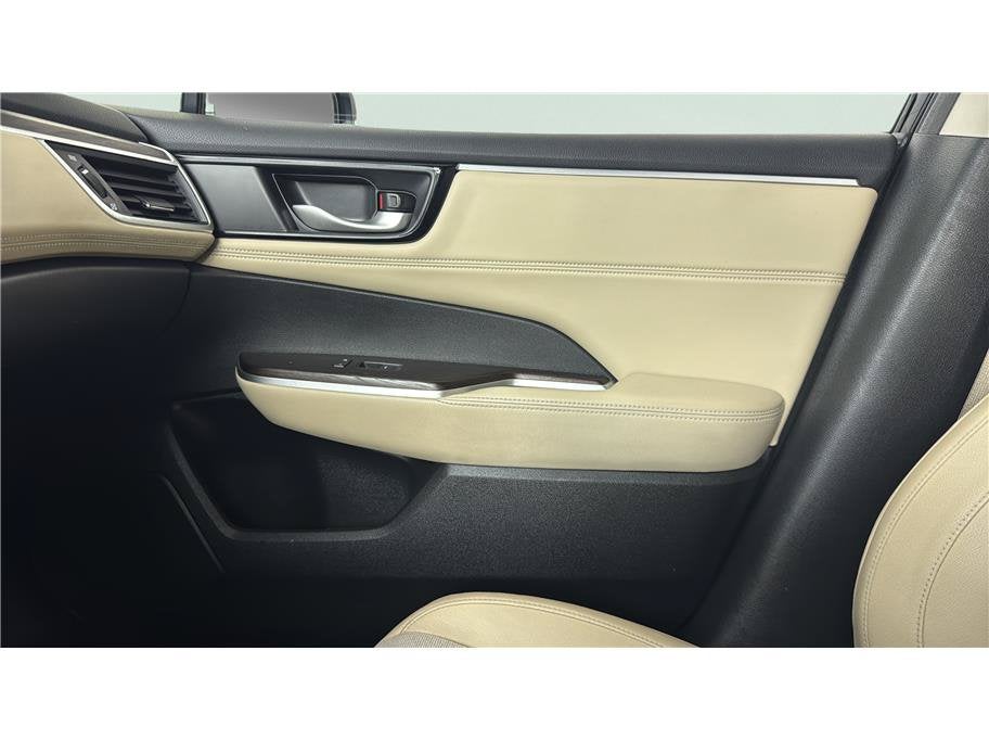 2018 Honda Clarity Plug-In Hybrid Sedan 4D