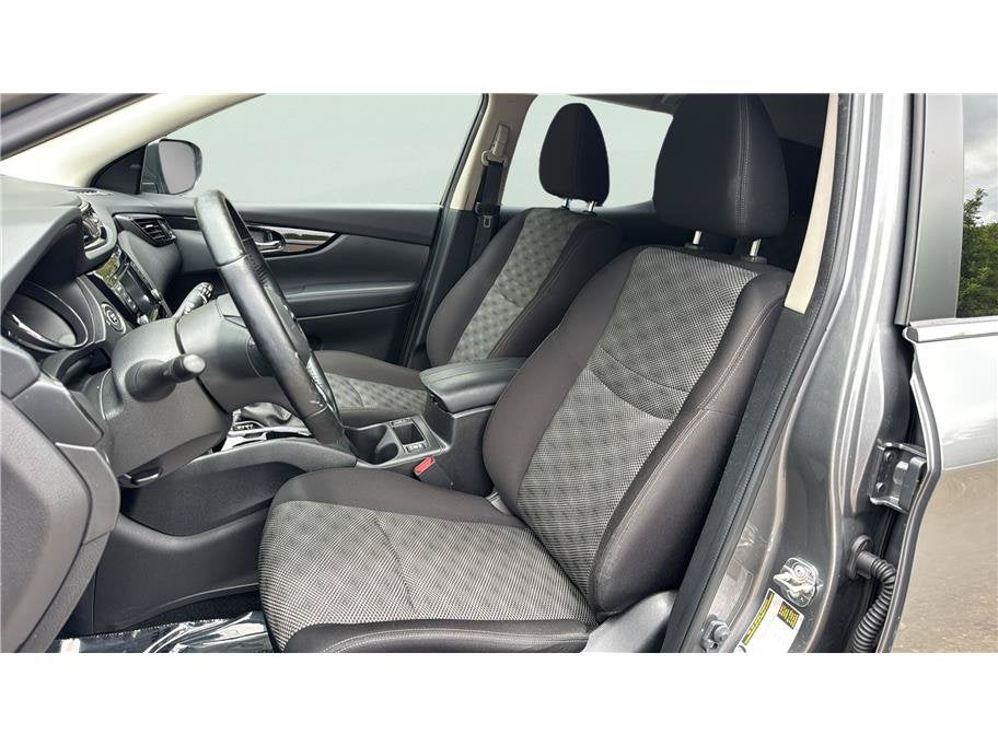 2021 Nissan Rogue Sport SV