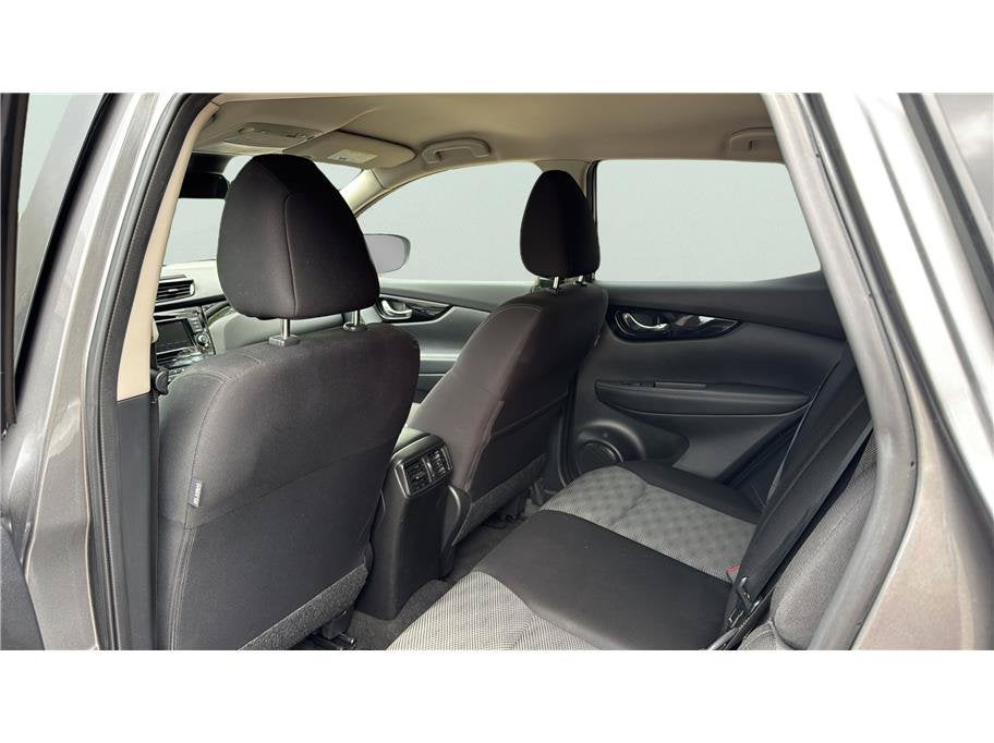 2021 Nissan Rogue Sport SV