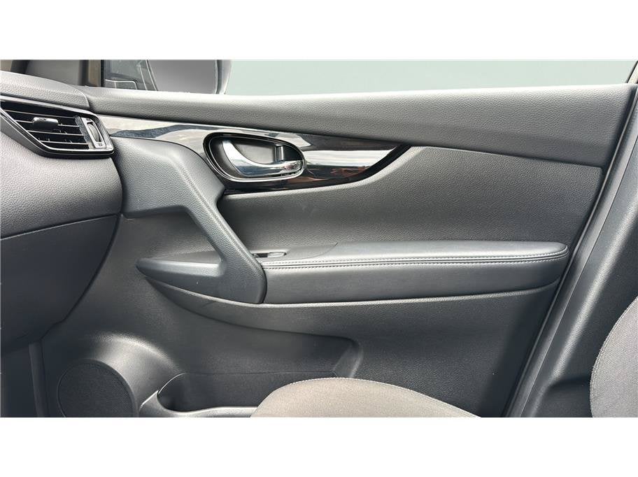 2021 Nissan Rogue Sport SV