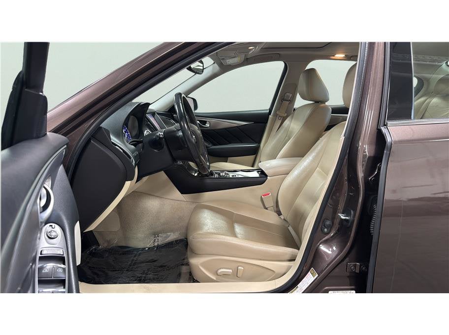 2015 INFINITI Q50 Premium