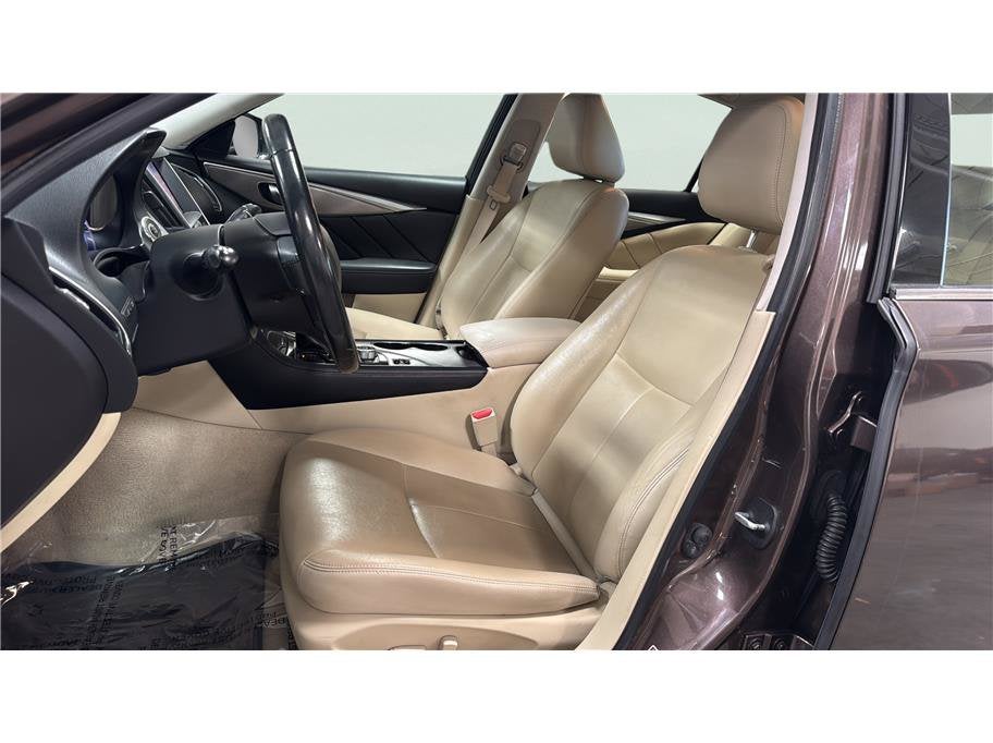 2015 INFINITI Q50 Premium