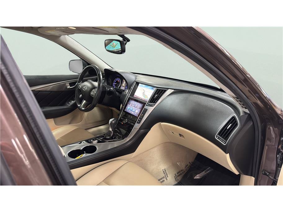 2015 INFINITI Q50 Premium