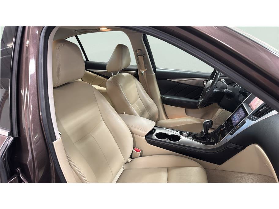2015 INFINITI Q50 Premium