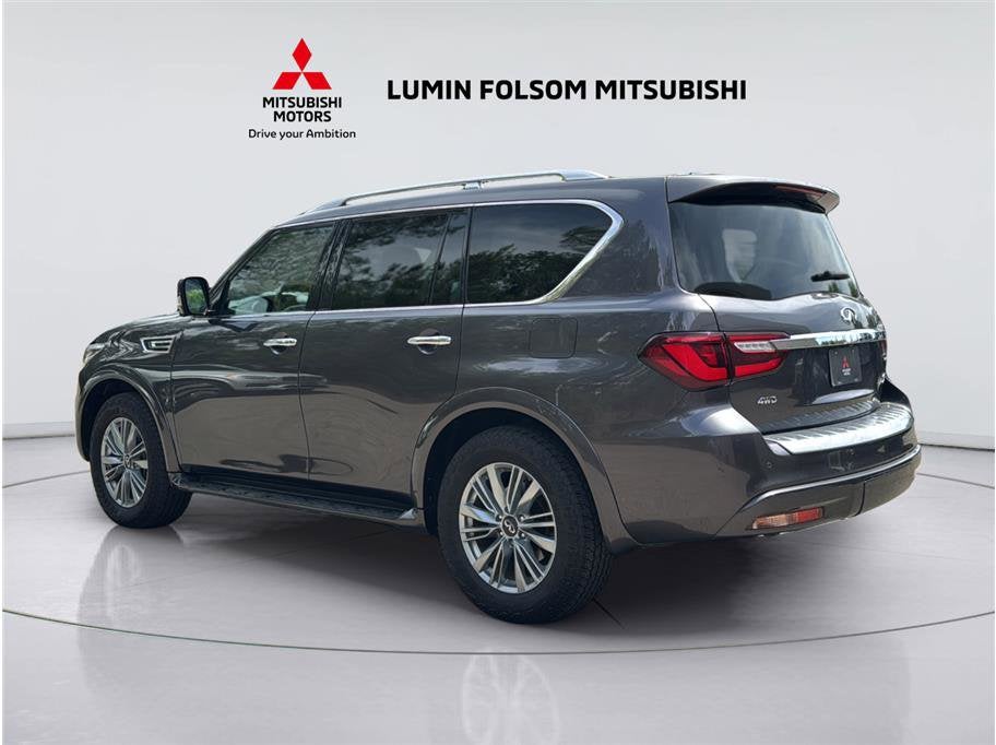 2024 INFINITI QX80 LUXE