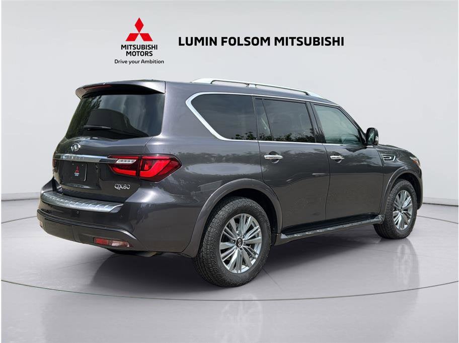 2024 INFINITI QX80 LUXE
