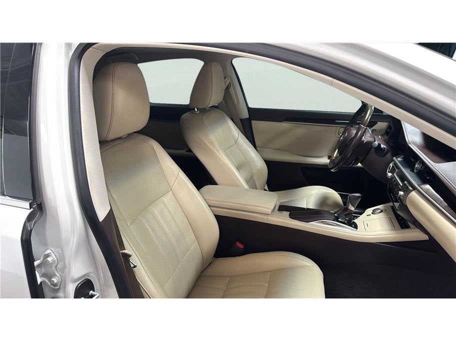 2016 Lexus ES 350 ES 350 Sedan 4D