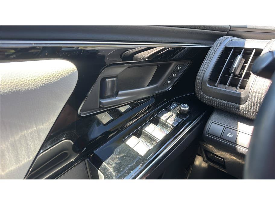 2023 Subaru Solterra Limited