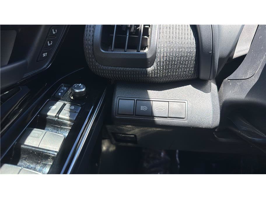 2023 Subaru Solterra Limited