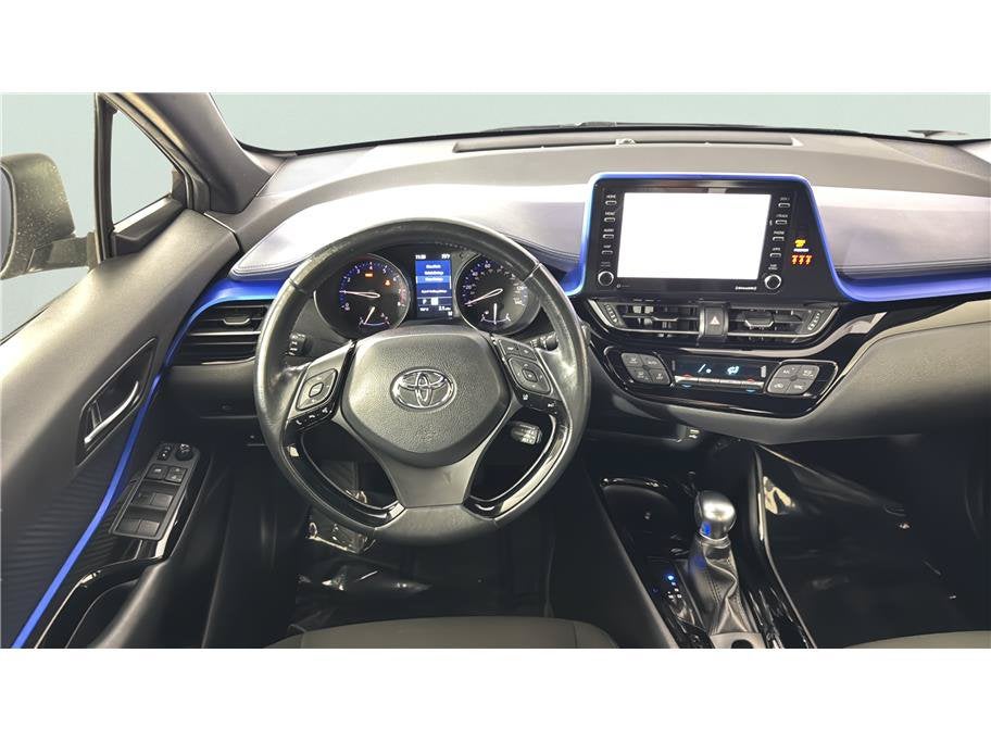 2021 Toyota C-HR XLE Sport Utility 4D
