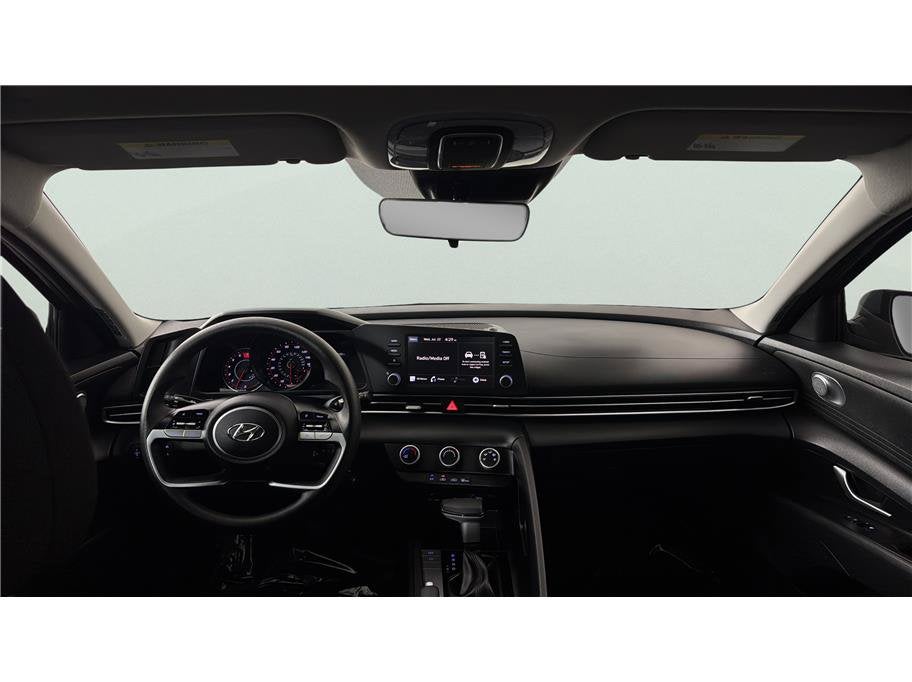 2023 Hyundai Elantra SE