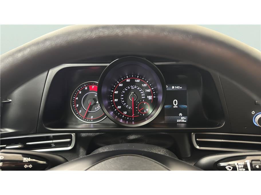 2023 Hyundai Elantra SE