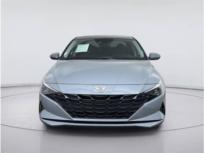 2023 Hyundai Elantra SE