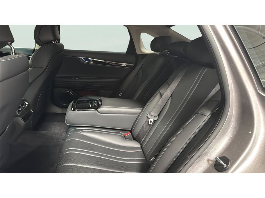 2023 Genesis G80 2.5T