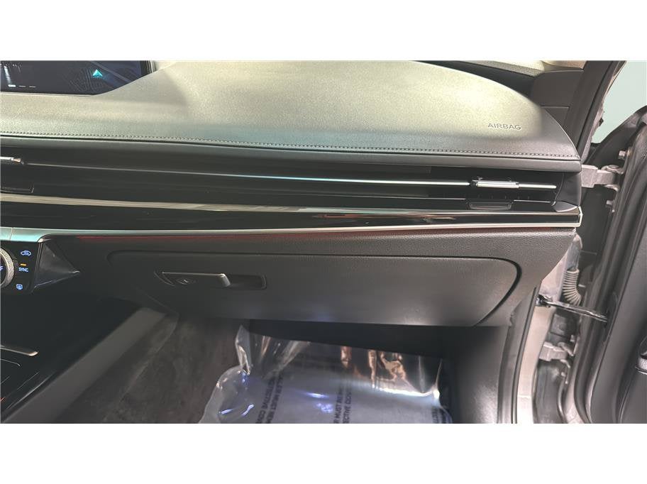 2023 Genesis G80 2.5T