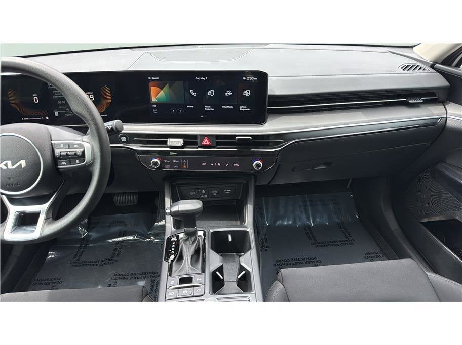 2025 Kia K5 LXS