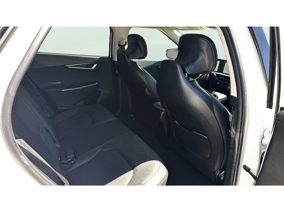 2024 Kia EV6 Wind