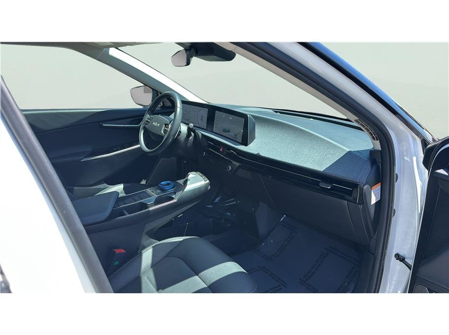 2024 Kia EV6 Wind