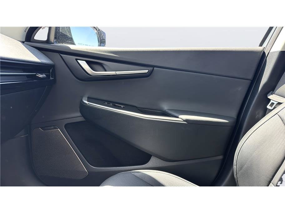2024 Kia EV6 Wind