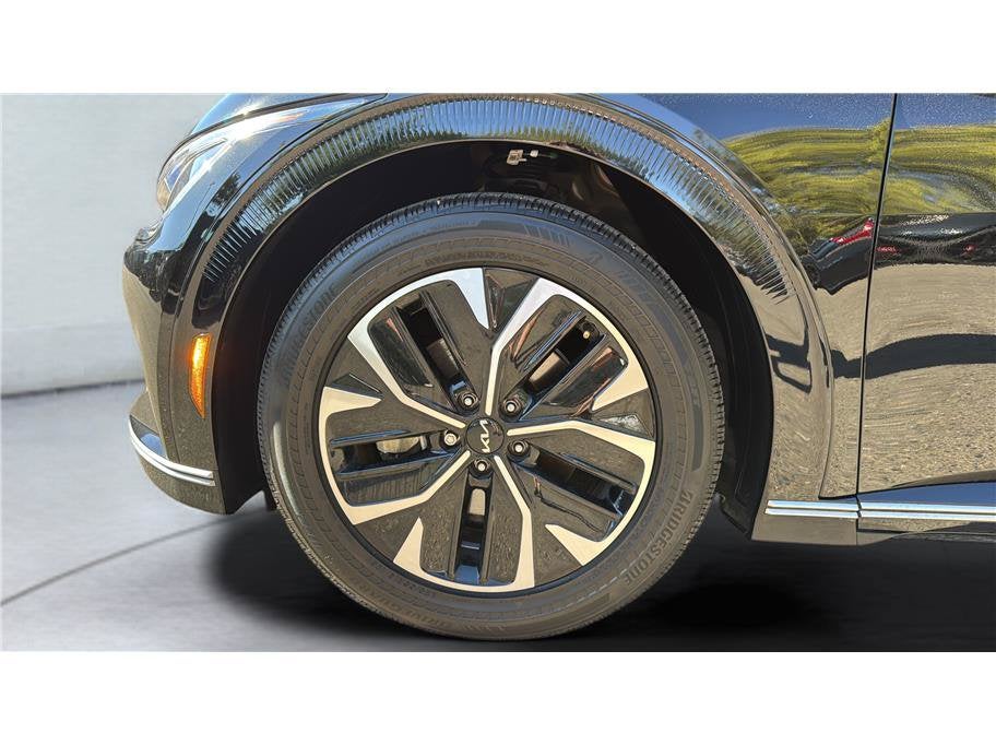 2023 Kia EV6 Wind