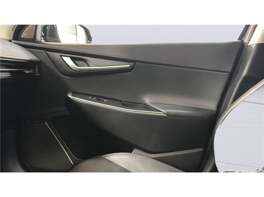 2023 Kia EV6 Wind