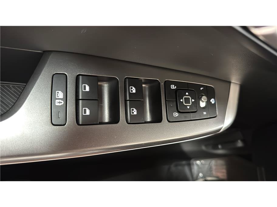 2023 Kia EV6 Wind
