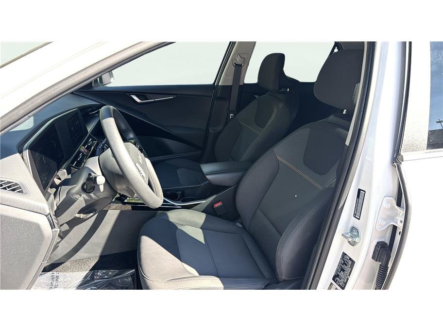 2025 Kia Niro LX