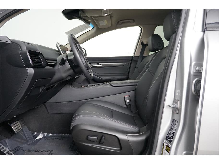 2023 VinFast VF 8 Eco