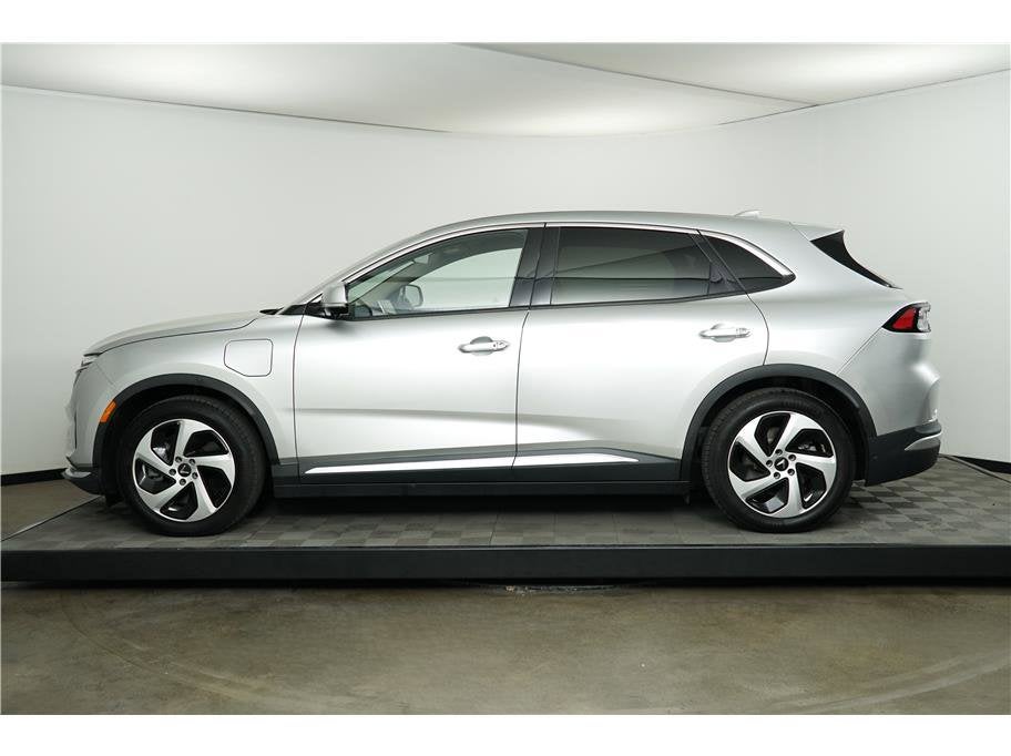 2023 VinFast VF 8 Eco