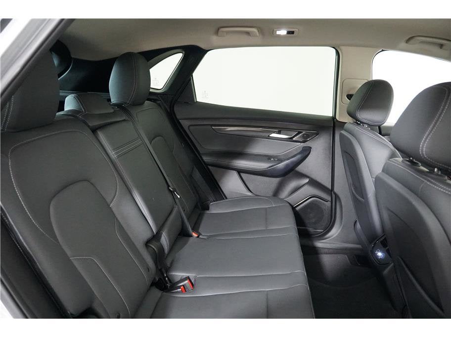 2023 VinFast VF 8 Eco