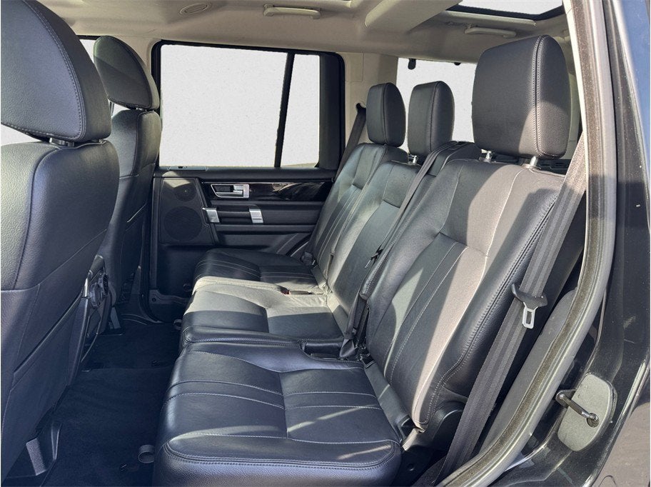 2016 Land Rover LR4 HSE Sport Utility 4D