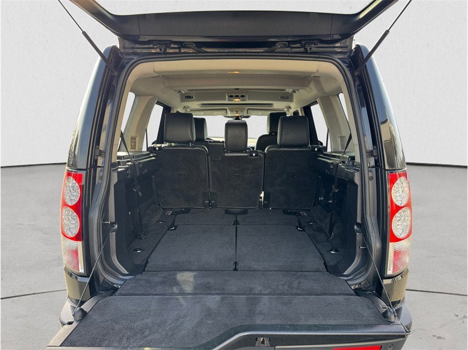 2016 Land Rover LR4 HSE Sport Utility 4D