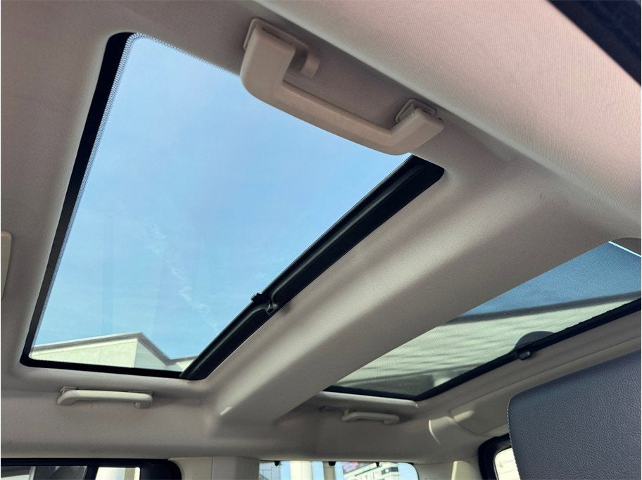 2016 Land Rover LR4 HSE Sport Utility 4D