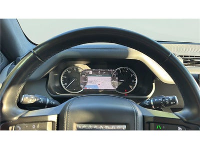 2023 Land Rover Defender SE