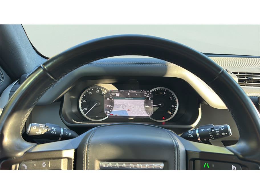 2023 Land Rover Defender SE
