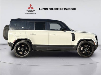 2023 Land Rover Defender SE